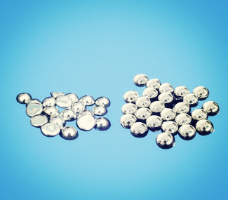 焊錫球制造機(jī)生產(chǎn)的無(wú)鉛焊錫球光亮